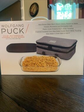 NEVER USED! Wolfgang Puck 3.6-qt Rectangular Covered Glass Baker - Gray
